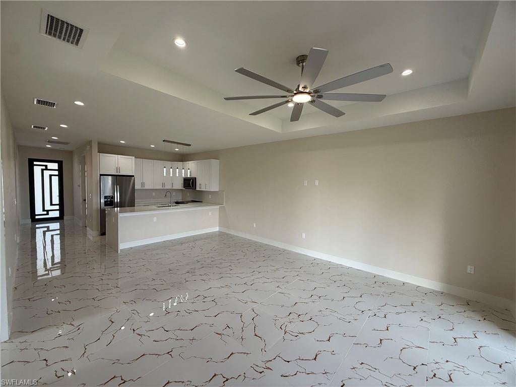 FORT MYERS - Residential Income