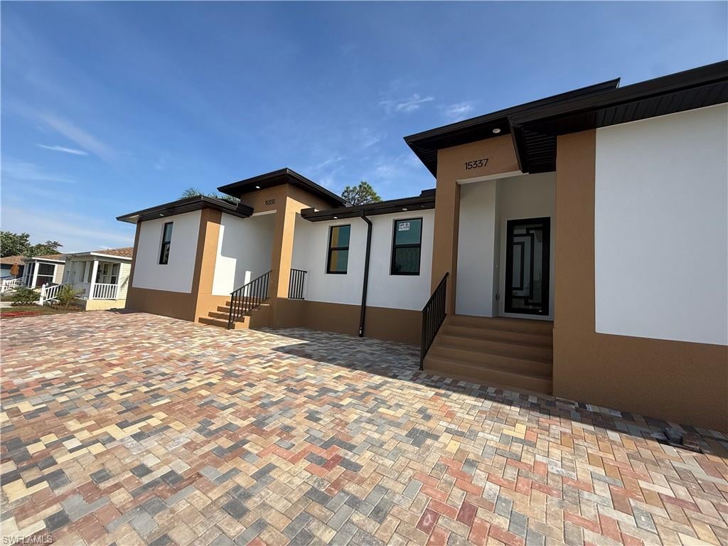 FORT MYERS - Residential Income
