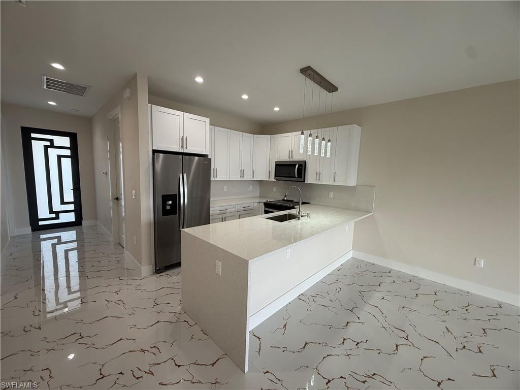 FORT MYERS - Residential Income