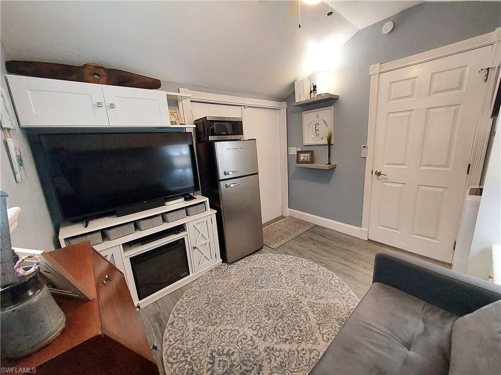 RIVERBEND MOTORCOACH RESORT - Land