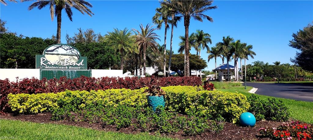 RIVERBEND MOTORCOACH RESORT - Land