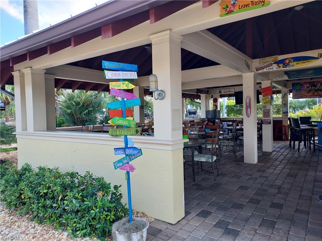 RIVERBEND MOTORCOACH RESORT - Land