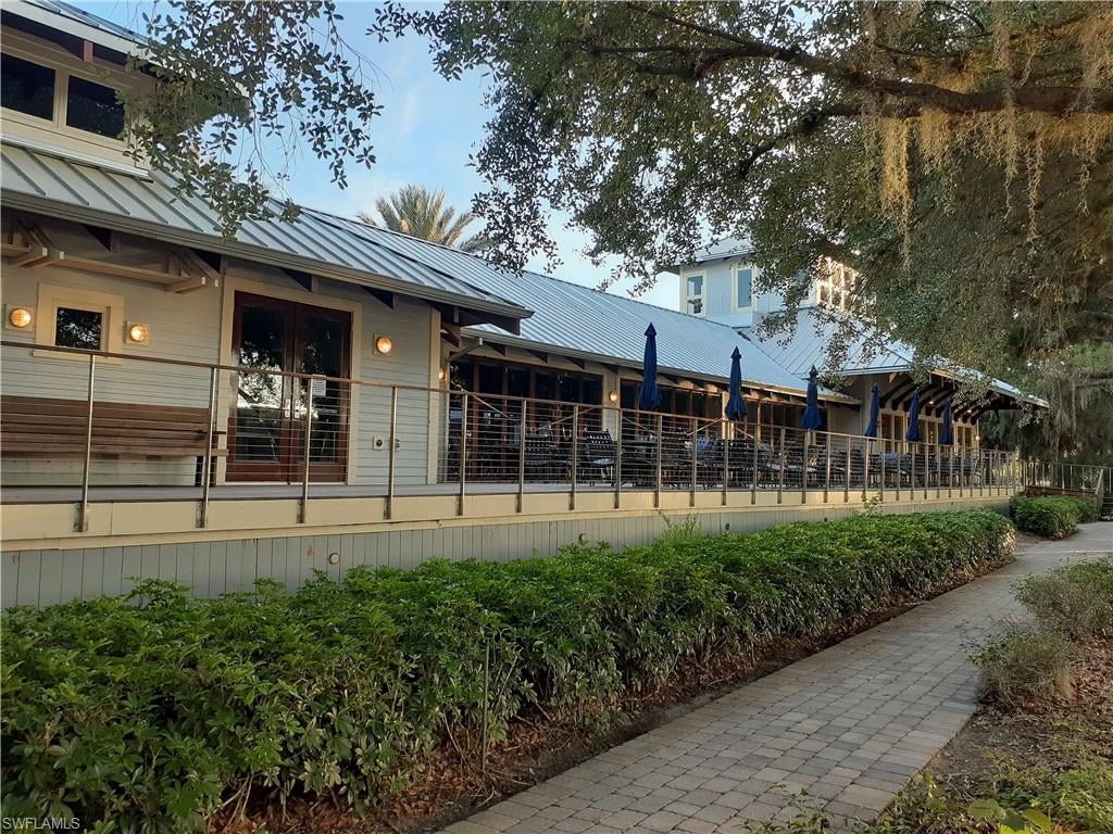 RIVERBEND MOTORCOACH RESORT - Land