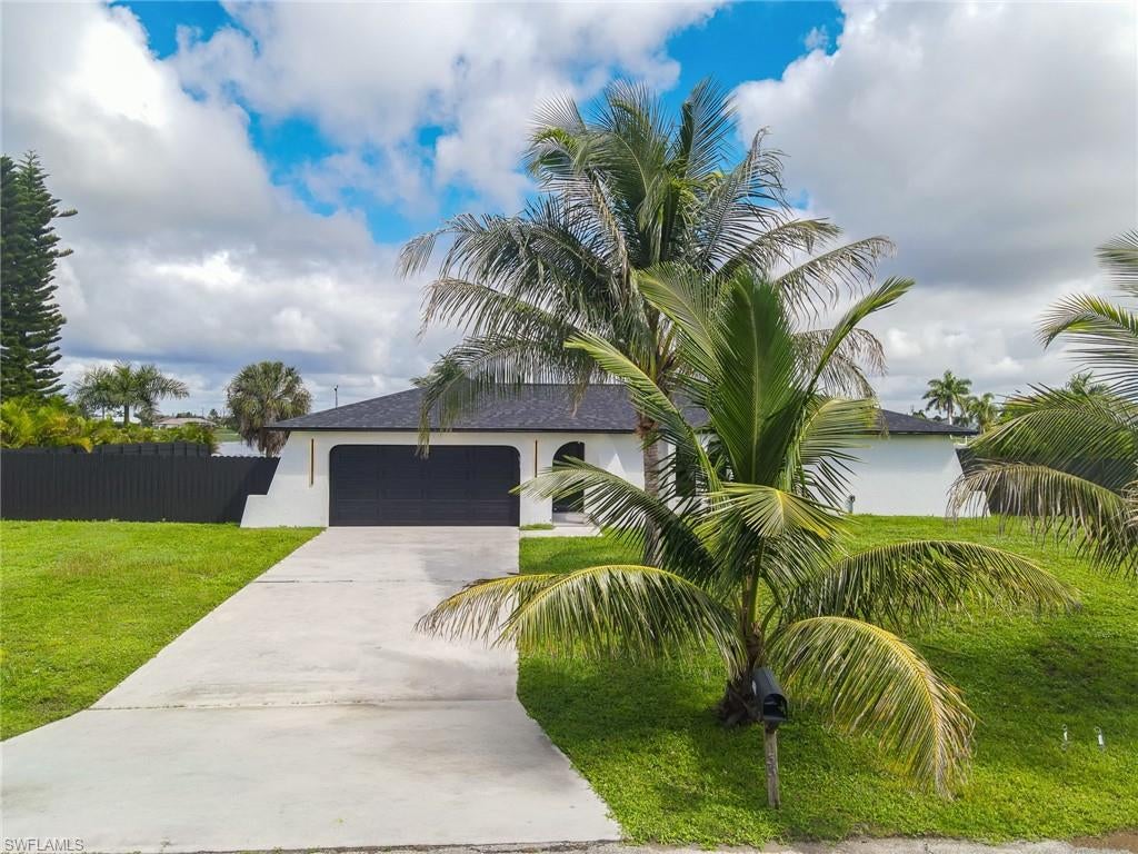 CAPE CORAL - Residential