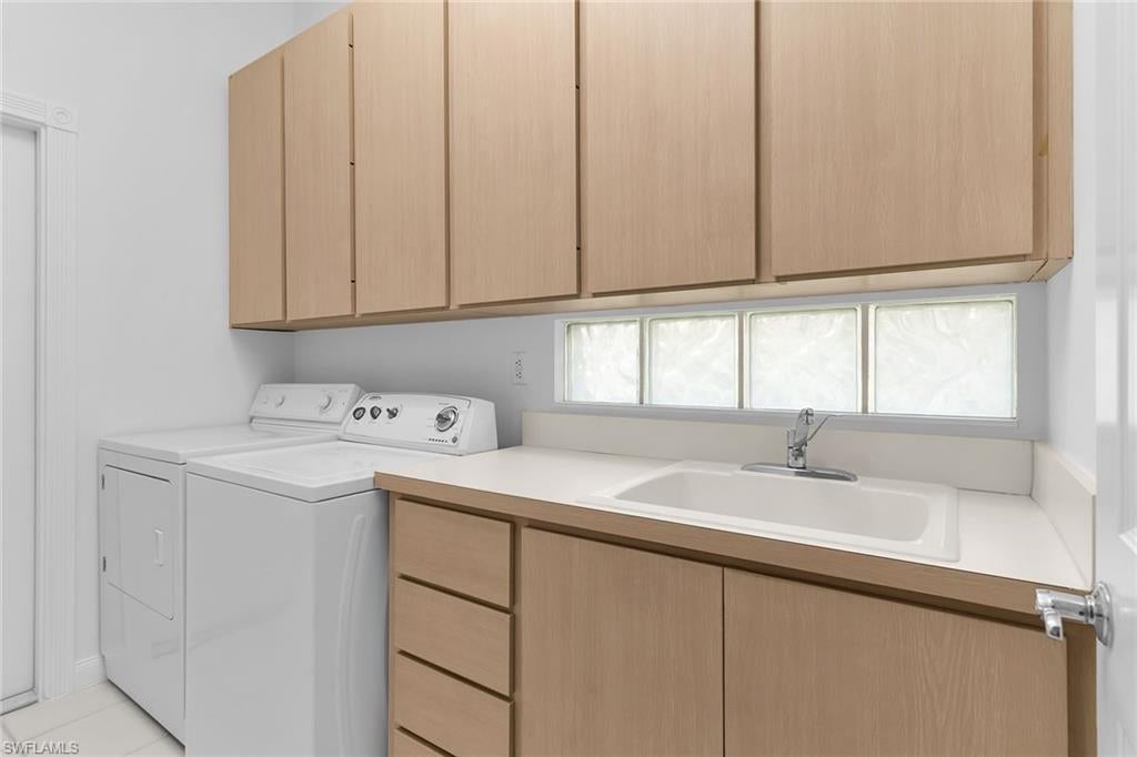 VILLAGE WALK - Residential