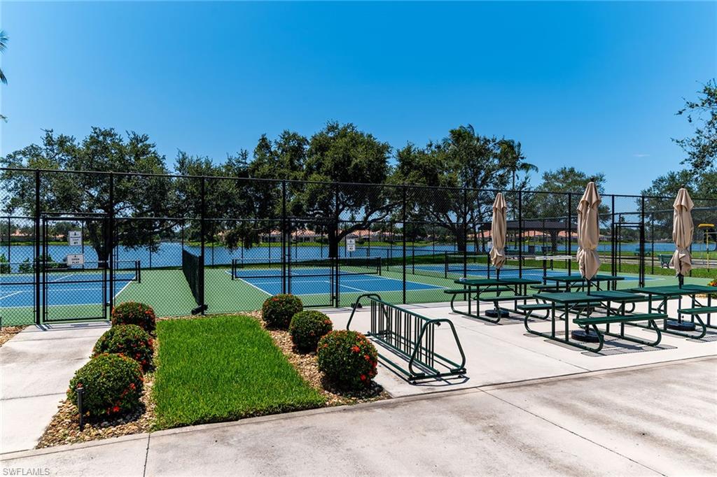 VILLAGE WALK - Residential