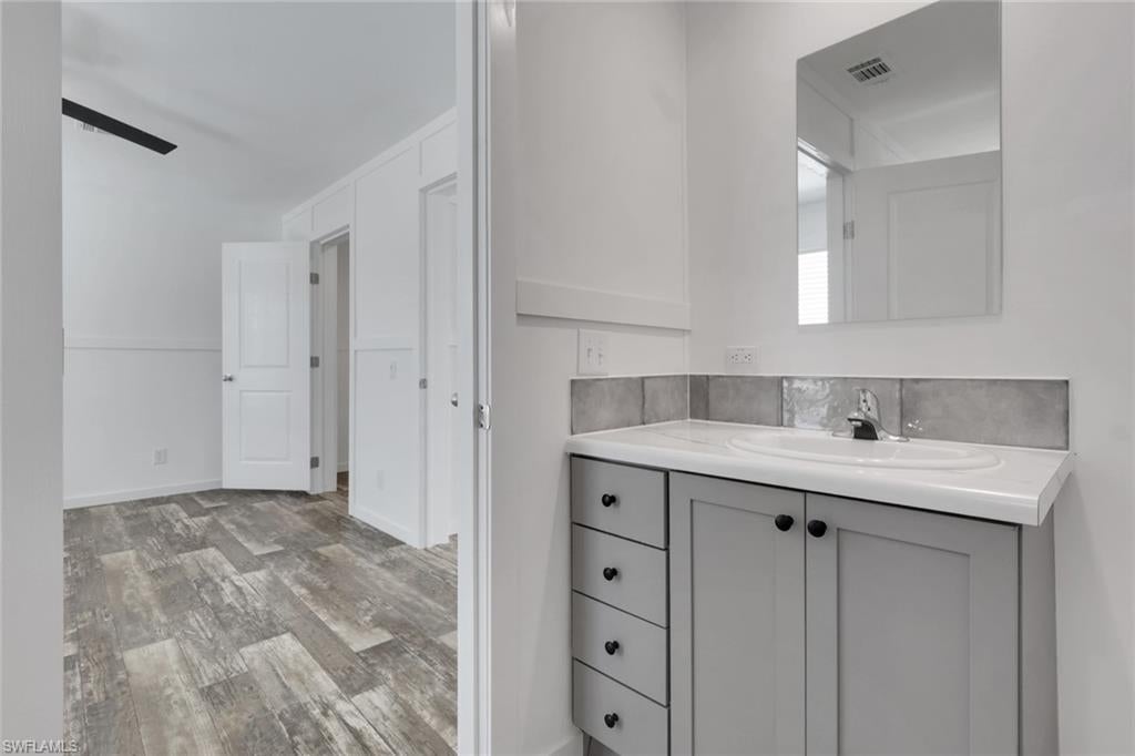 PLANTATION ESTATES MOBILE HOME - Residential