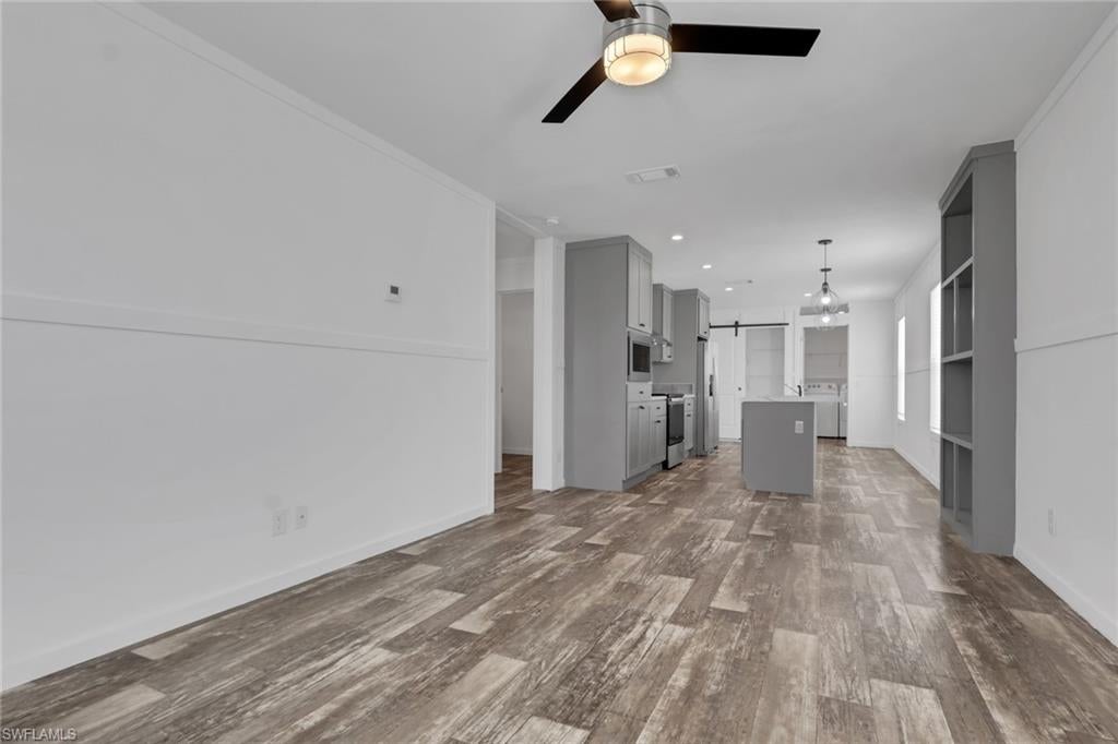 PLANTATION ESTATES MOBILE HOME - Residential