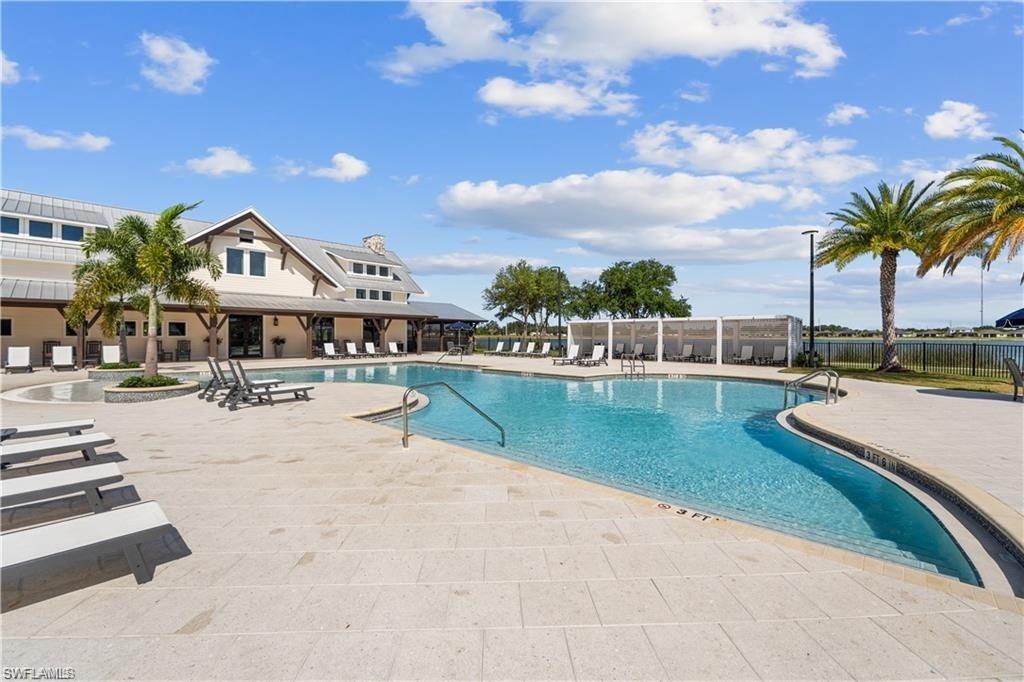 TRAILS EDGE - Residential