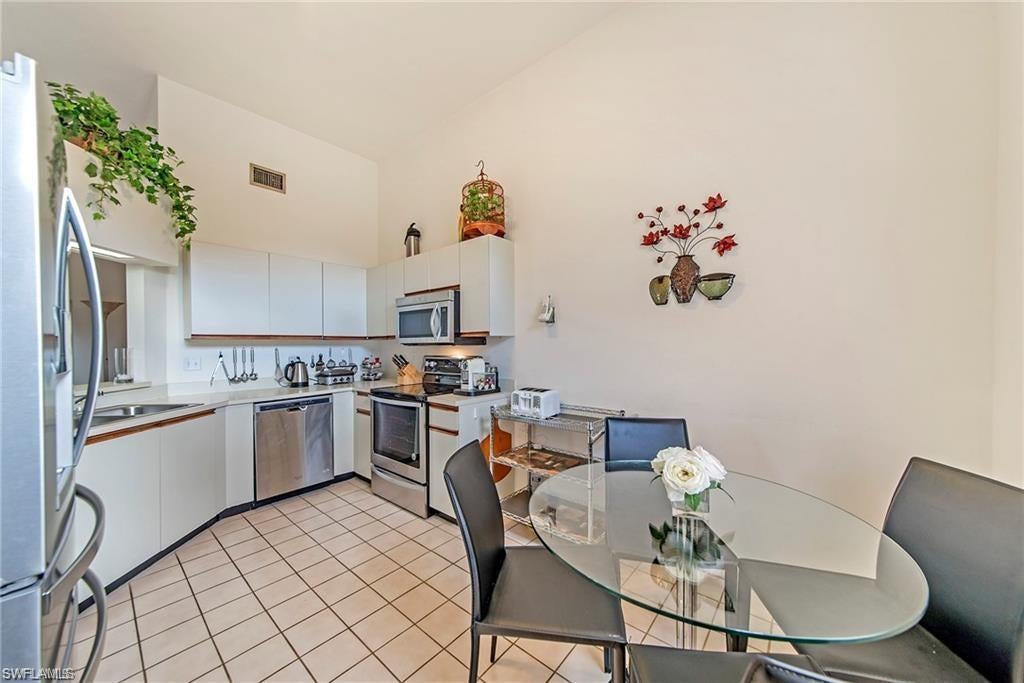 BEACHWALK GARDENS - Residential Lease