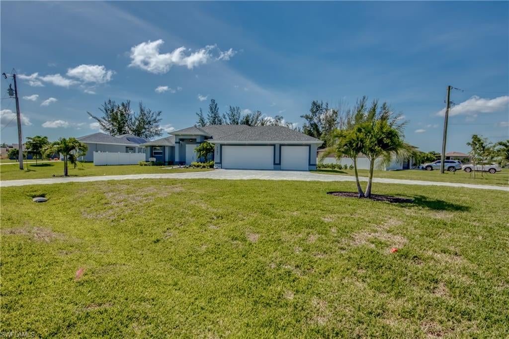 CAPE CORAL - Residential