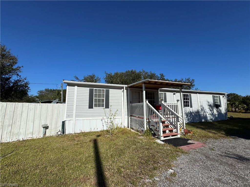 HORSESHOE ACRES - Residential