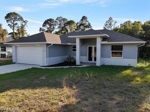 TWIN LAKE ESTATES - Residential