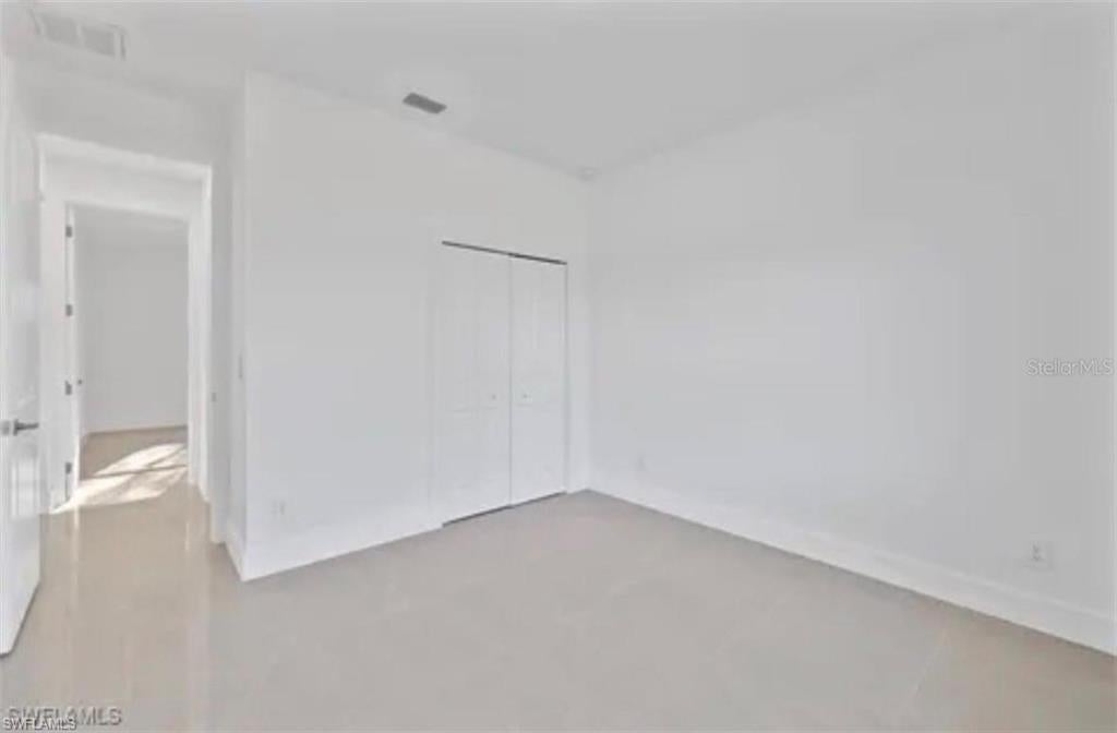 TWIN LAKE ESTATES - Residential