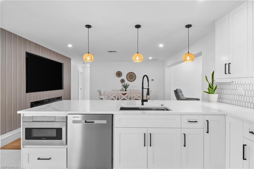 MARCO ISLAND - Residential