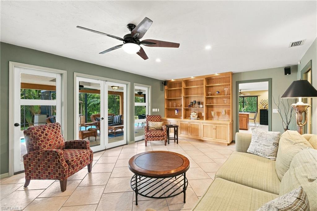 HERITAGE PINES - Residential