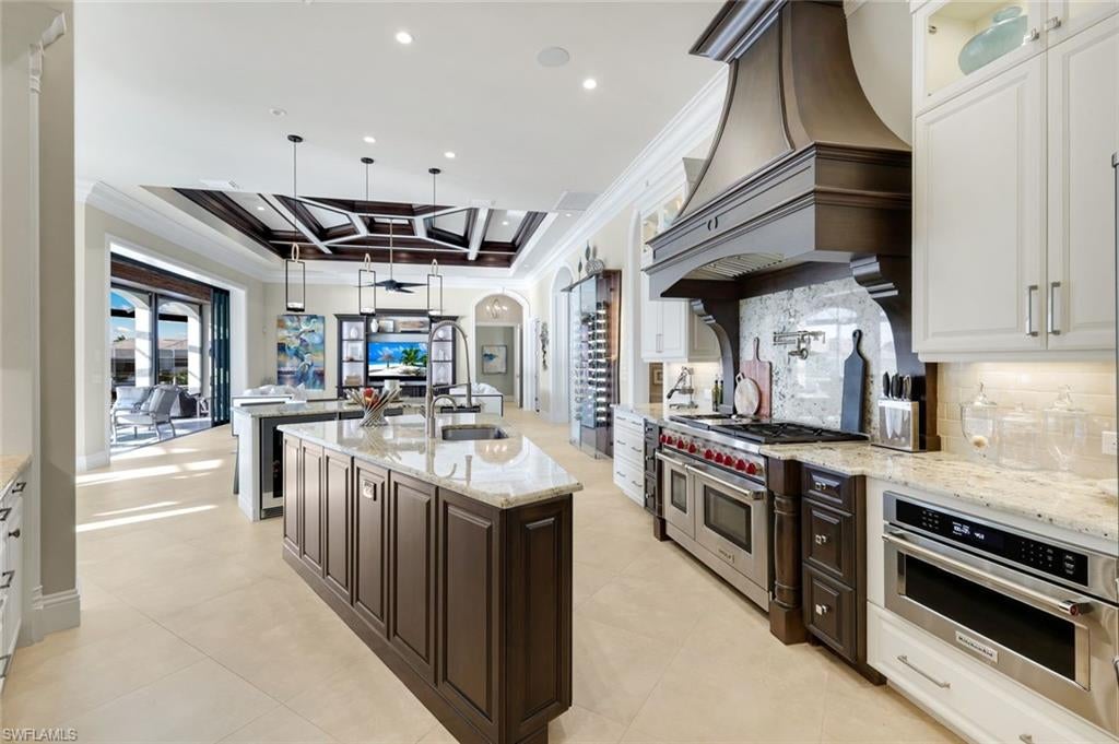 MARCO ISLAND - Residential