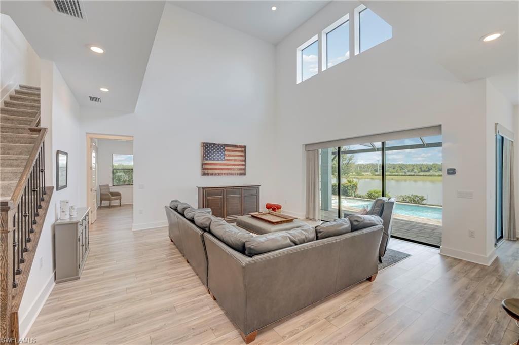 AVALON PARK - Residential