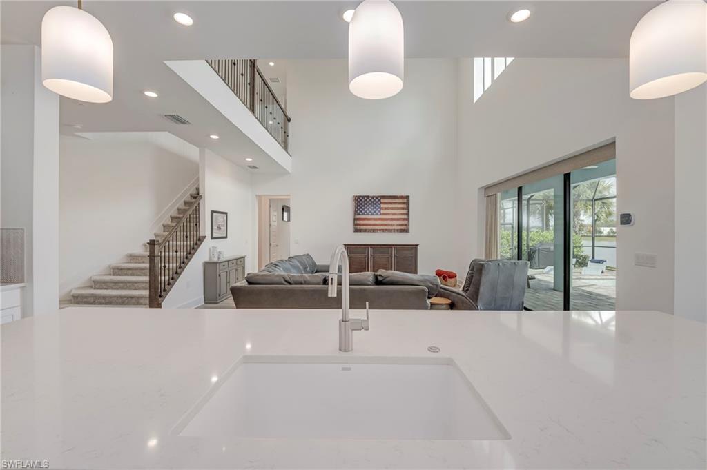 AVALON PARK - Residential