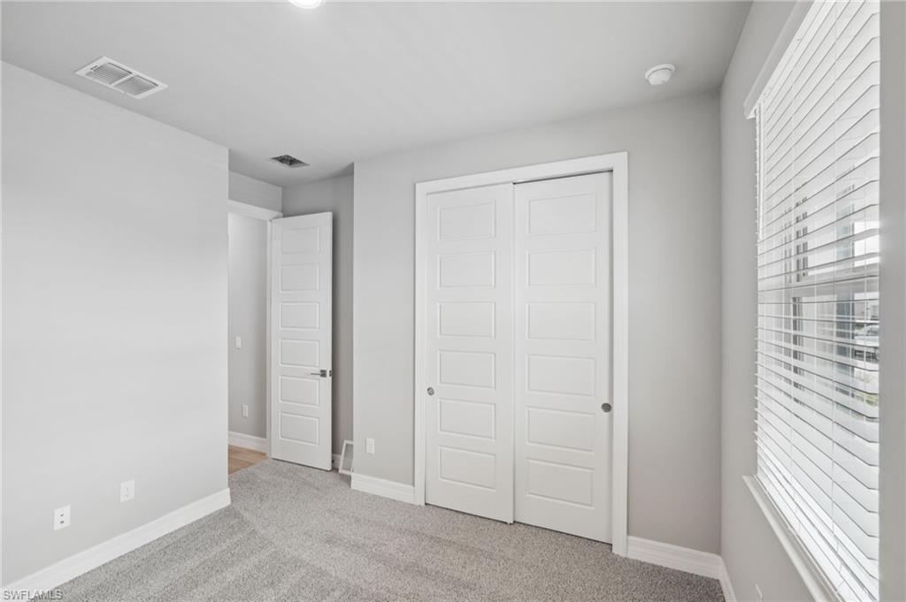 CRESCENT LAKES - Residential