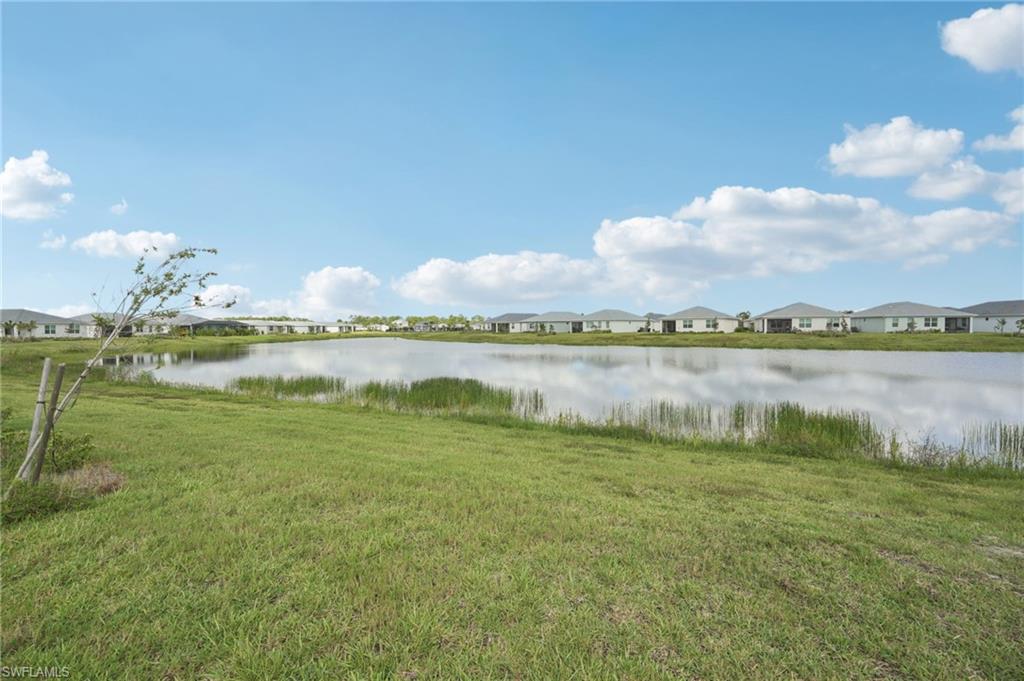 CRESCENT LAKES - Residential