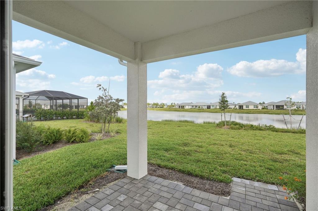 CRESCENT LAKES - Residential