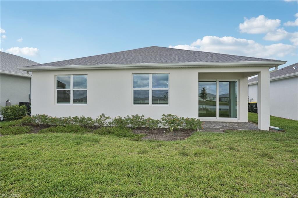 CRESCENT LAKES - Residential