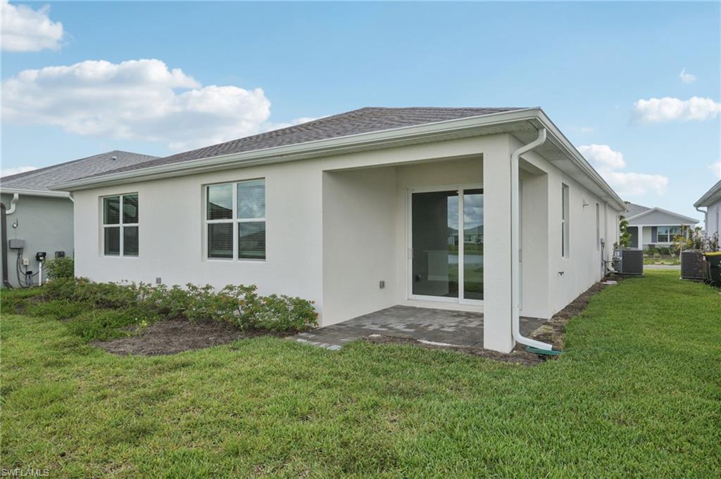 CRESCENT LAKES - Residential