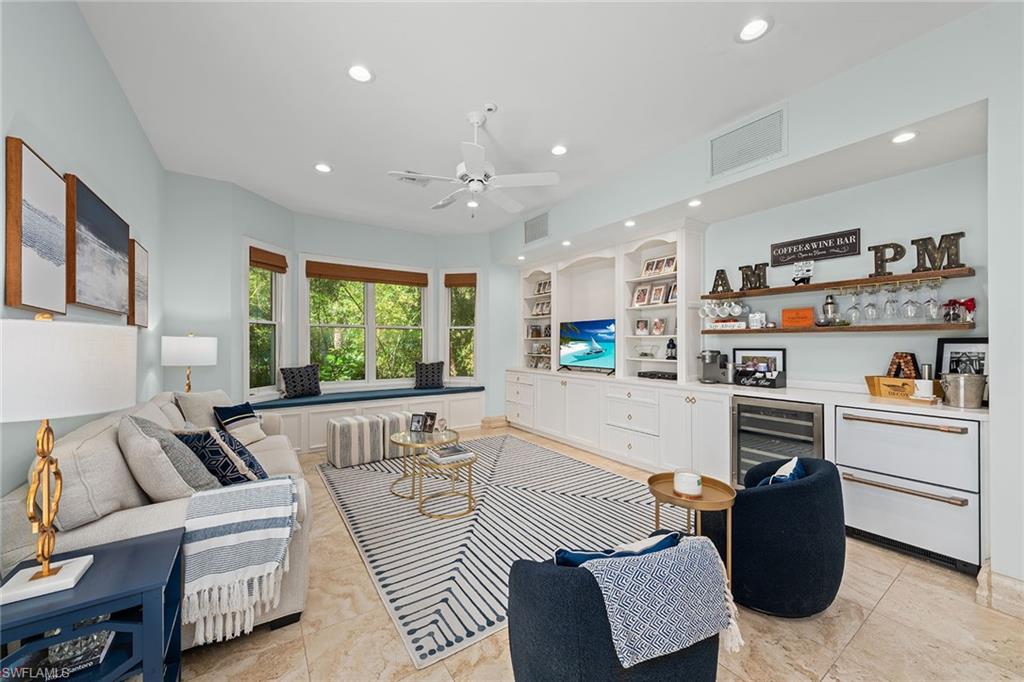 ANCHORS AWEIGH - Residential