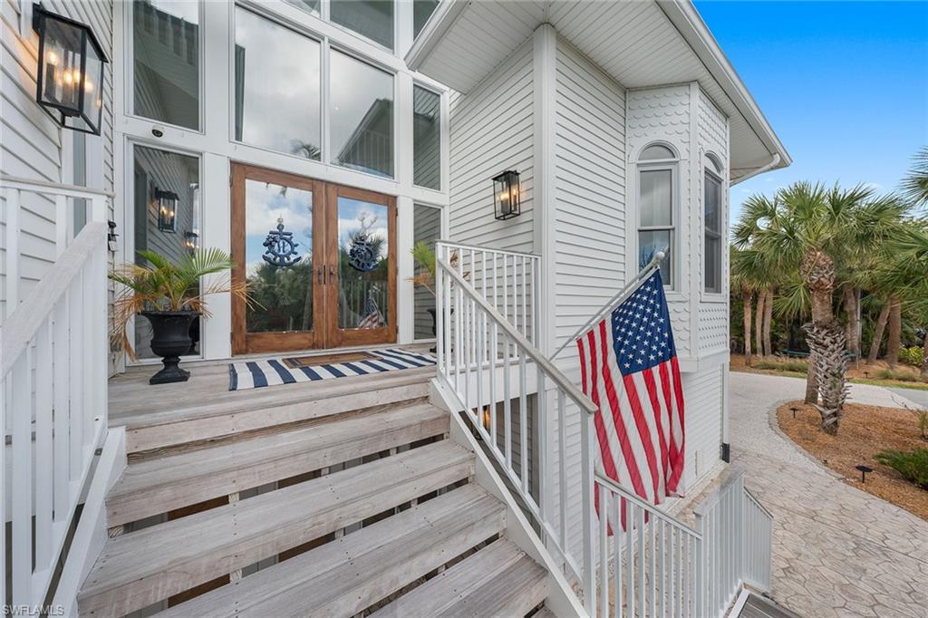 ANCHORS AWEIGH - Residential
