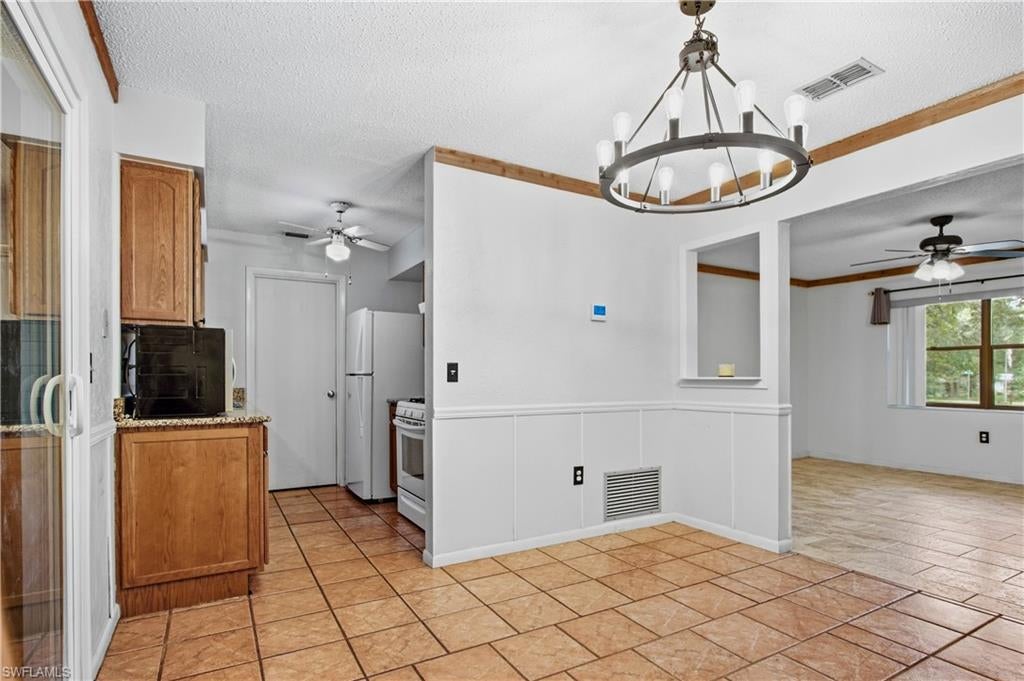 QUAIL RUN CONDO - Residential