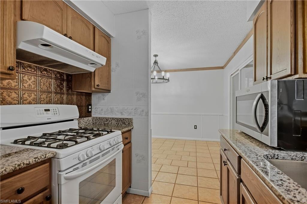 QUAIL RUN CONDO - Residential