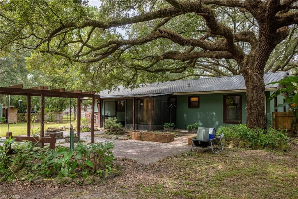 QUAIL RUN CONDO - Residential