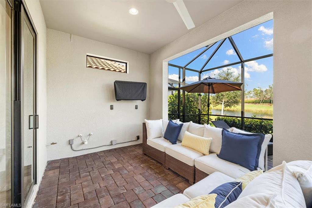PEBBLE POINTE - Residential