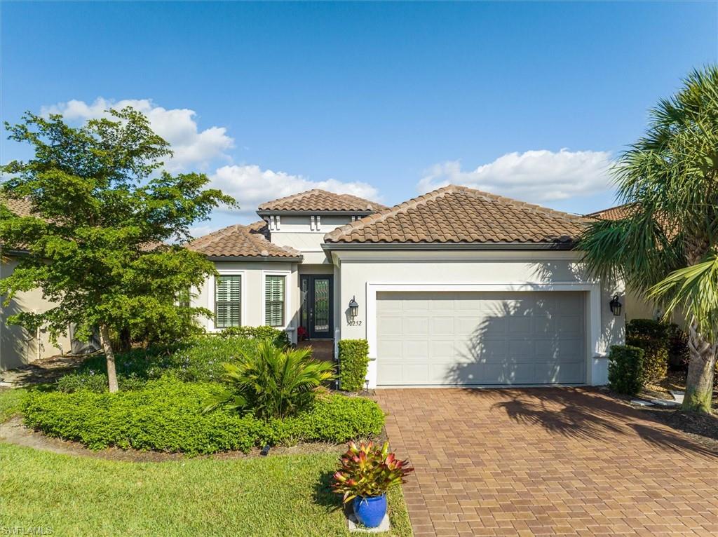 PEBBLE POINTE - Residential
