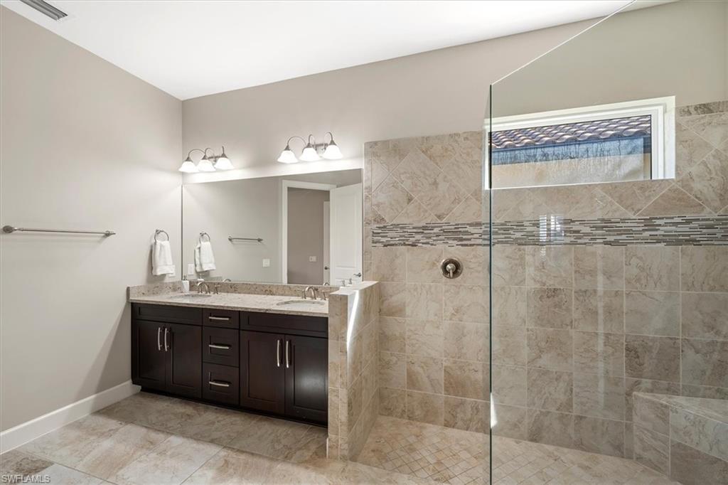 PEBBLE POINTE - Residential