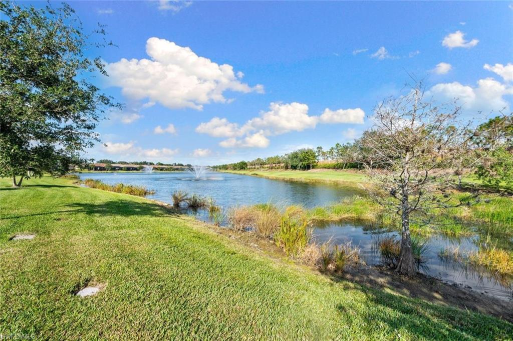 PEBBLE POINTE - Residential