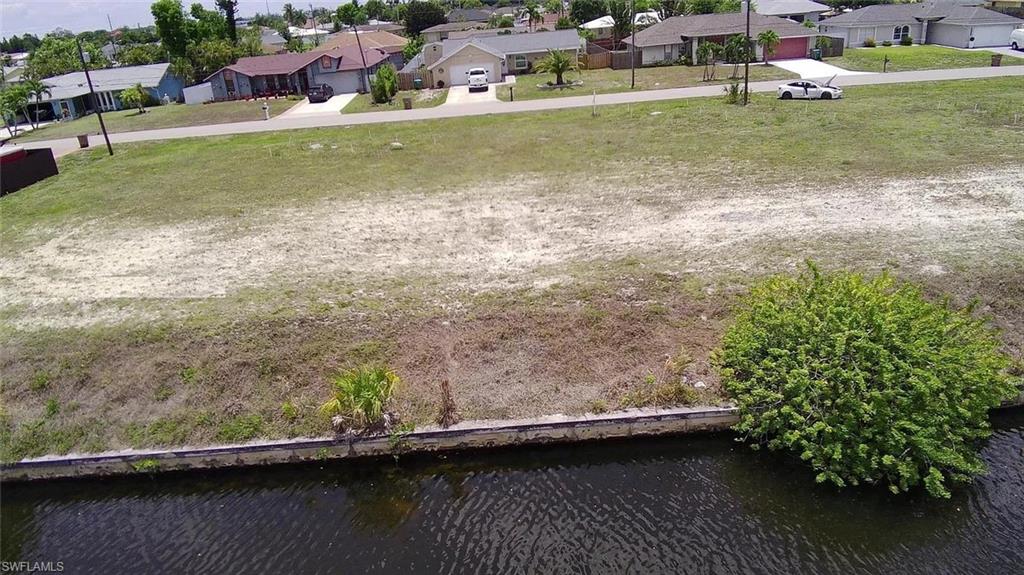 CAPE CORAL - Land