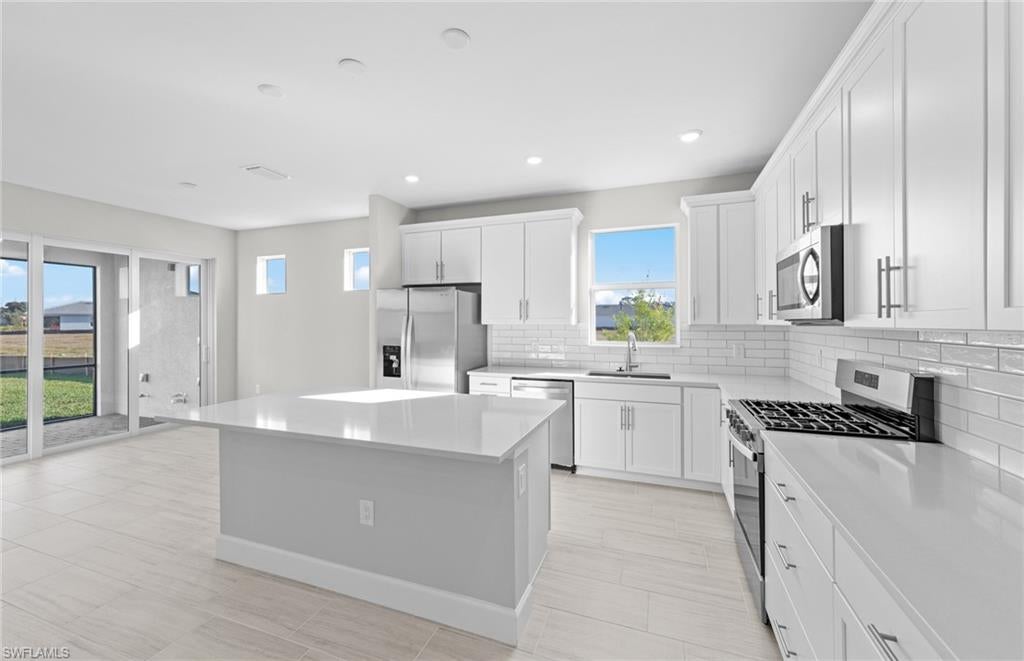 DEL WEBB OAK CREEK - Residential