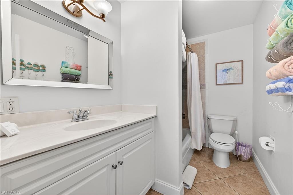 NAPLES PARK - Residential Income