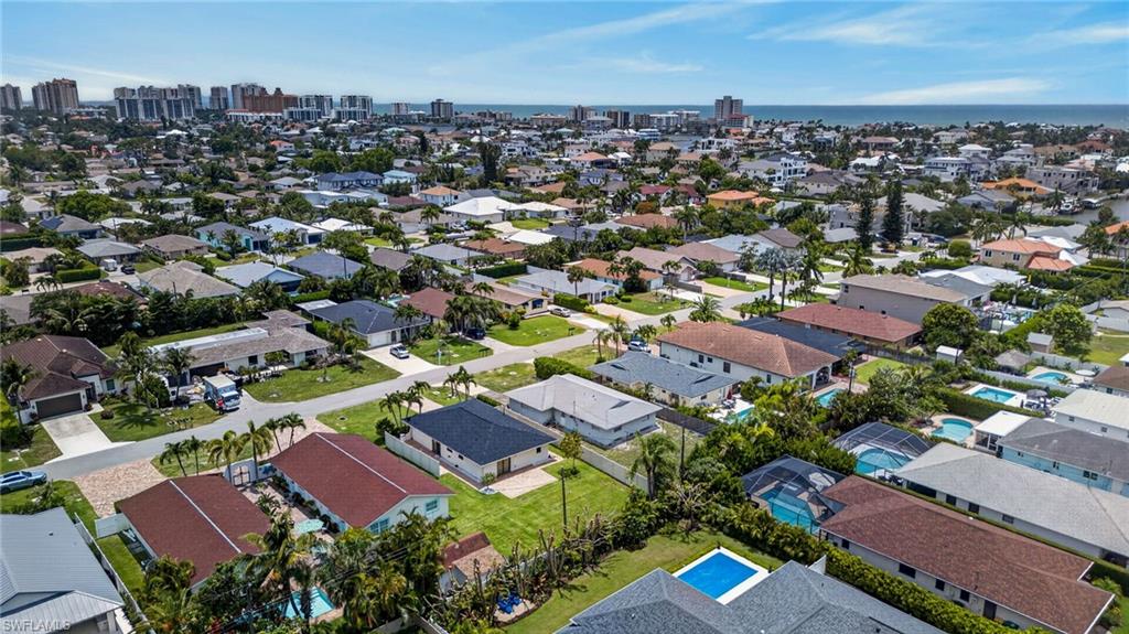 NAPLES PARK - Residential Income