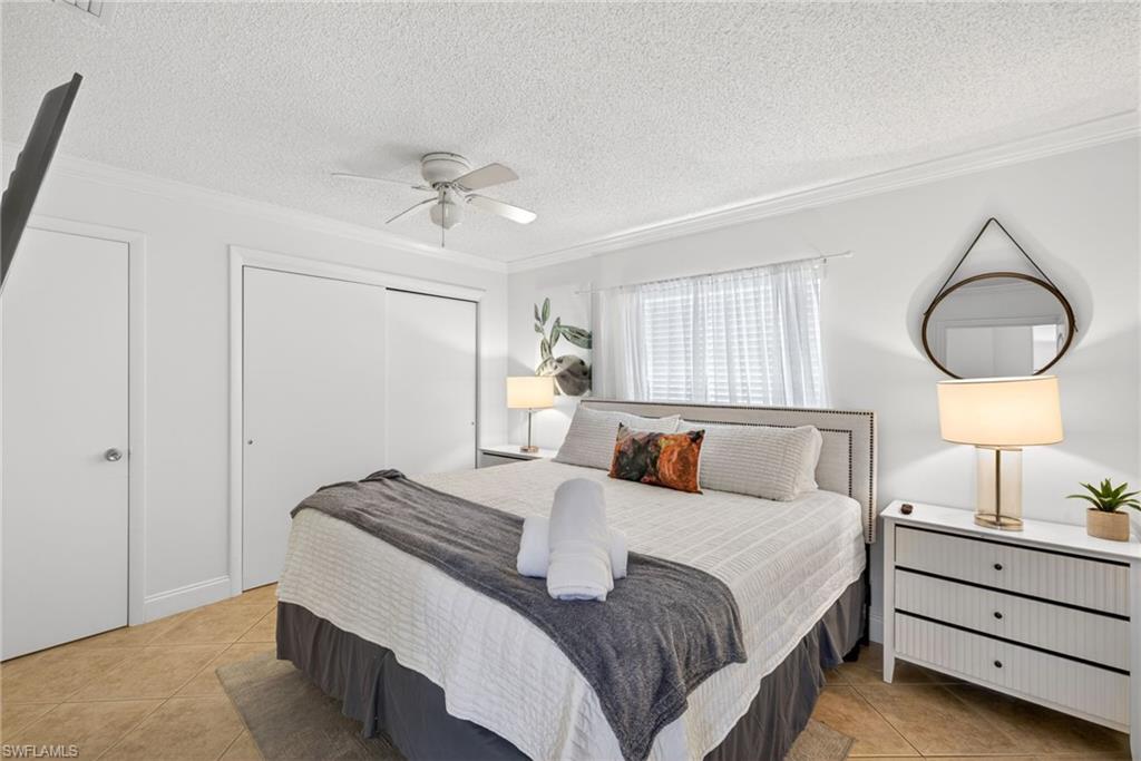 NAPLES PARK - Residential Income