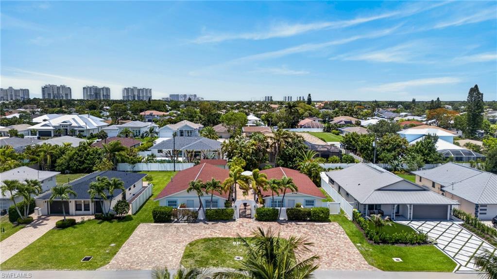 NAPLES PARK - Residential Income