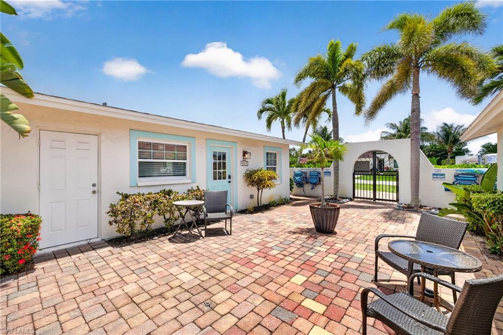 NAPLES PARK - Residential Income