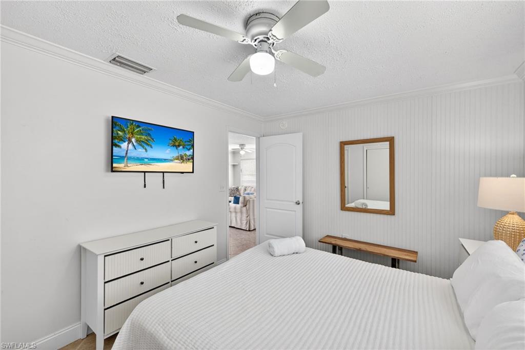 NAPLES PARK - Residential Income
