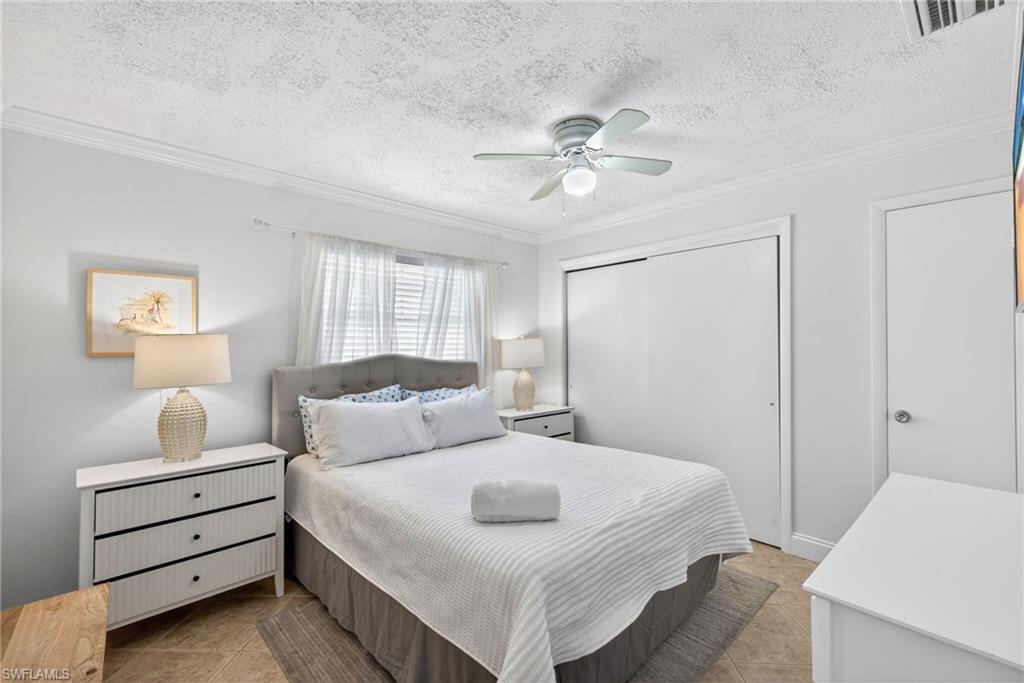 NAPLES PARK - Residential Income