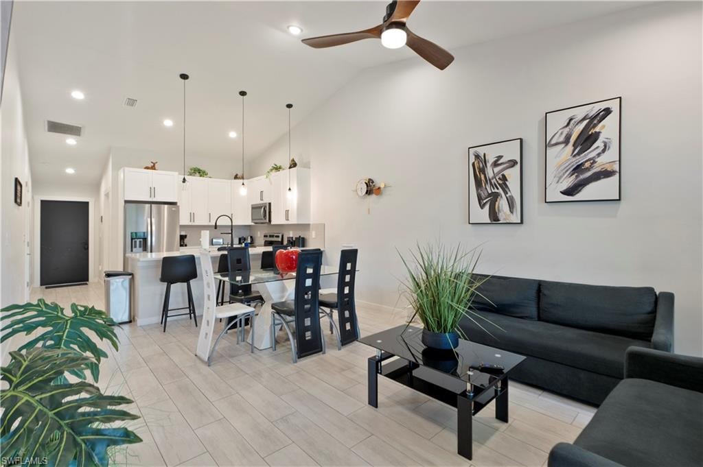 CAPE CORAL - Residential Income