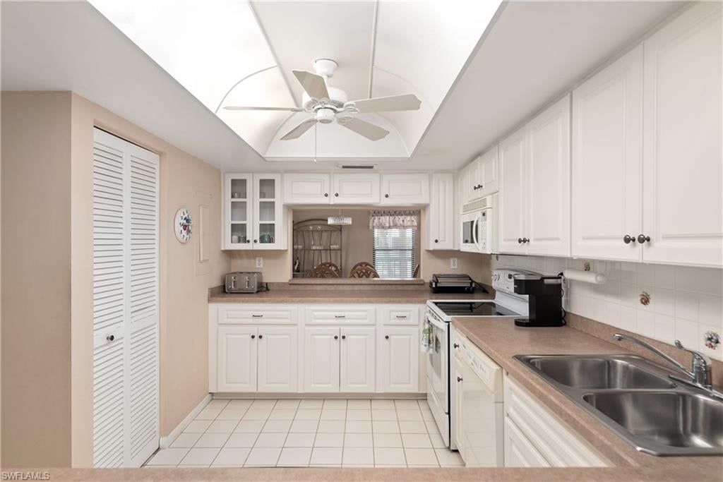 CYPRESS CONDO - Residential