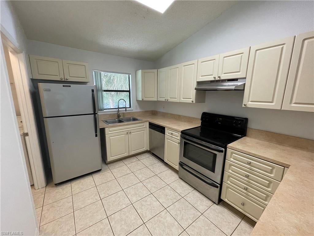 OASIS - Residential Lease