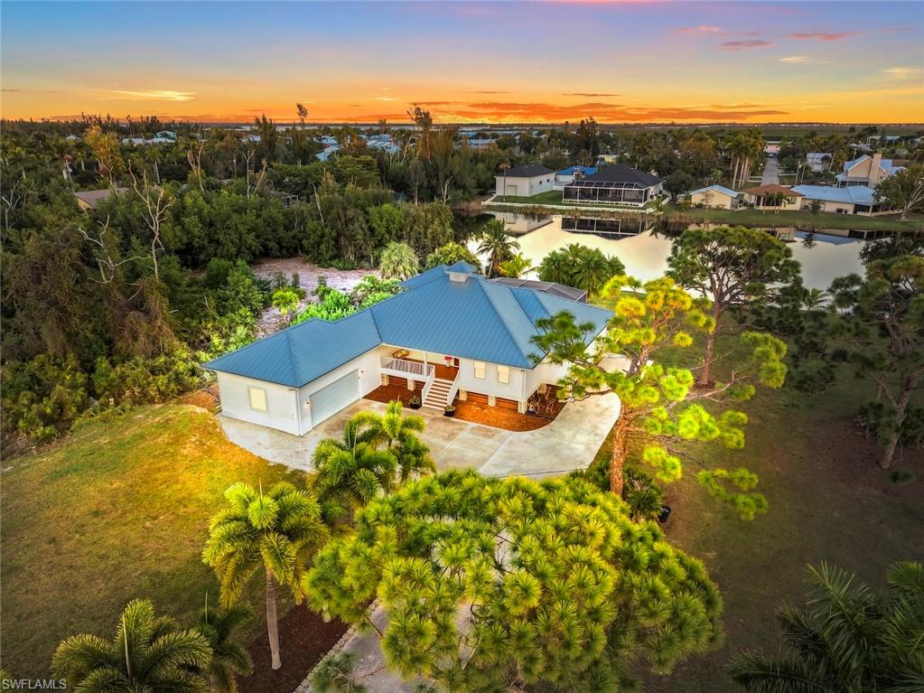 CHARLOTTE SHORES - Residential